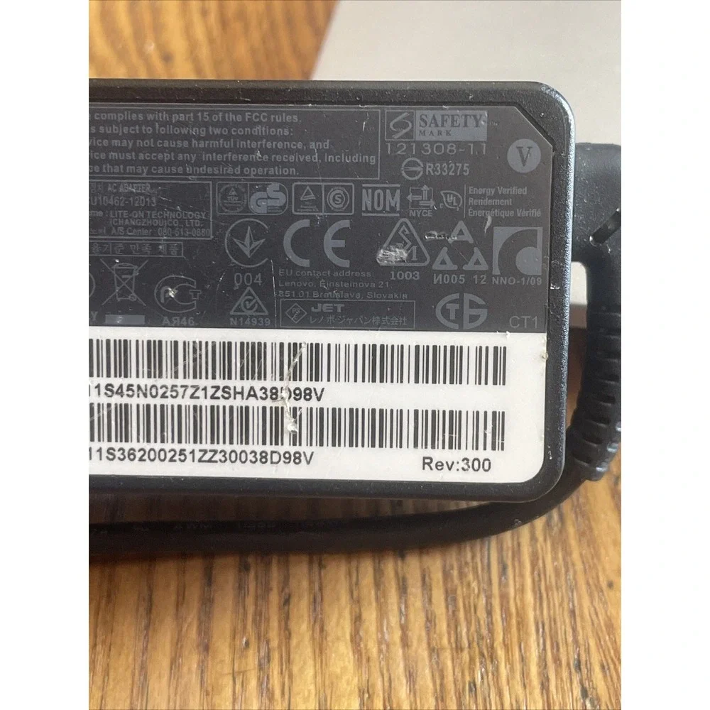 Lenovo Charger‎ Yellow Square Plug ADLX65NLC3A